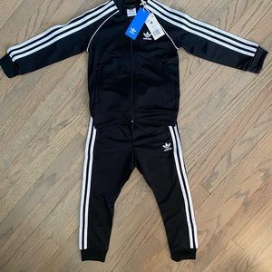 Adidas Originals Tracksuit Size Youth Medium 5-6 Years Old